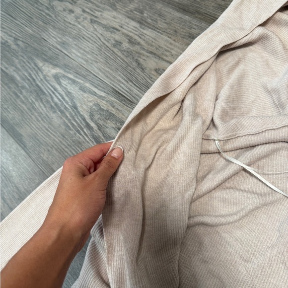 Lululemon blush pink cardigan - Picture 4 of 7